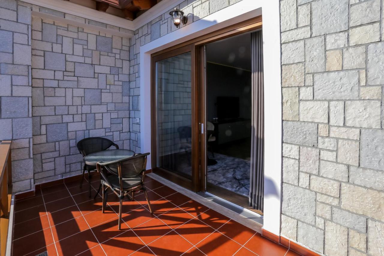 Villa Kristiano 21 Sarandë Exteriör bild