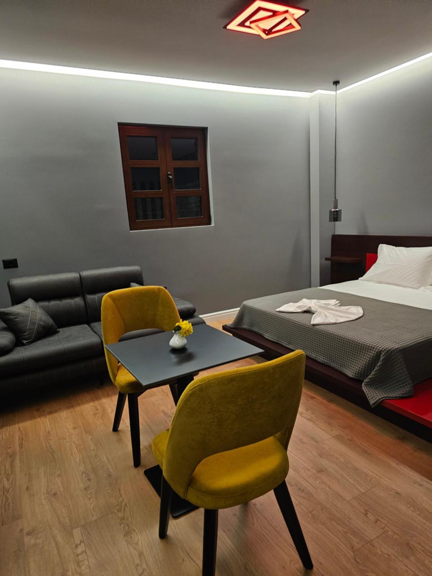 Villa Kristiano 21 Sarandë Exteriör bild