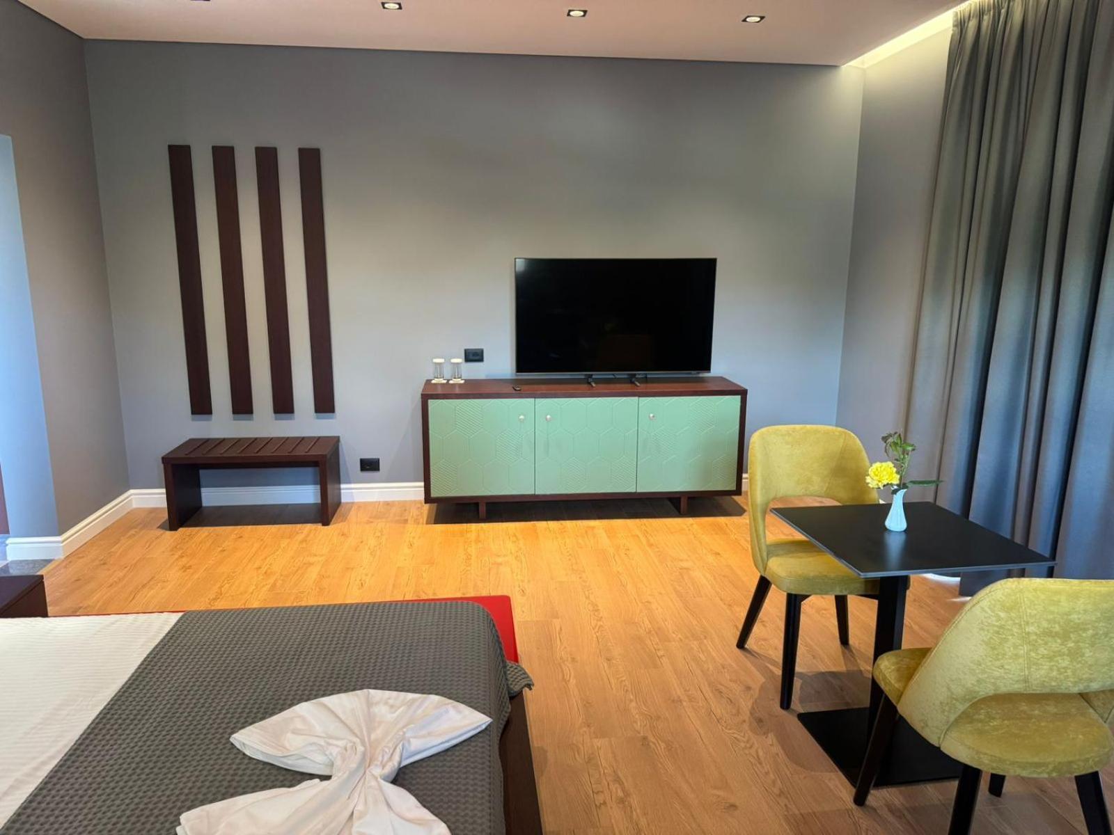 Villa Kristiano 21 Sarandë Exteriör bild