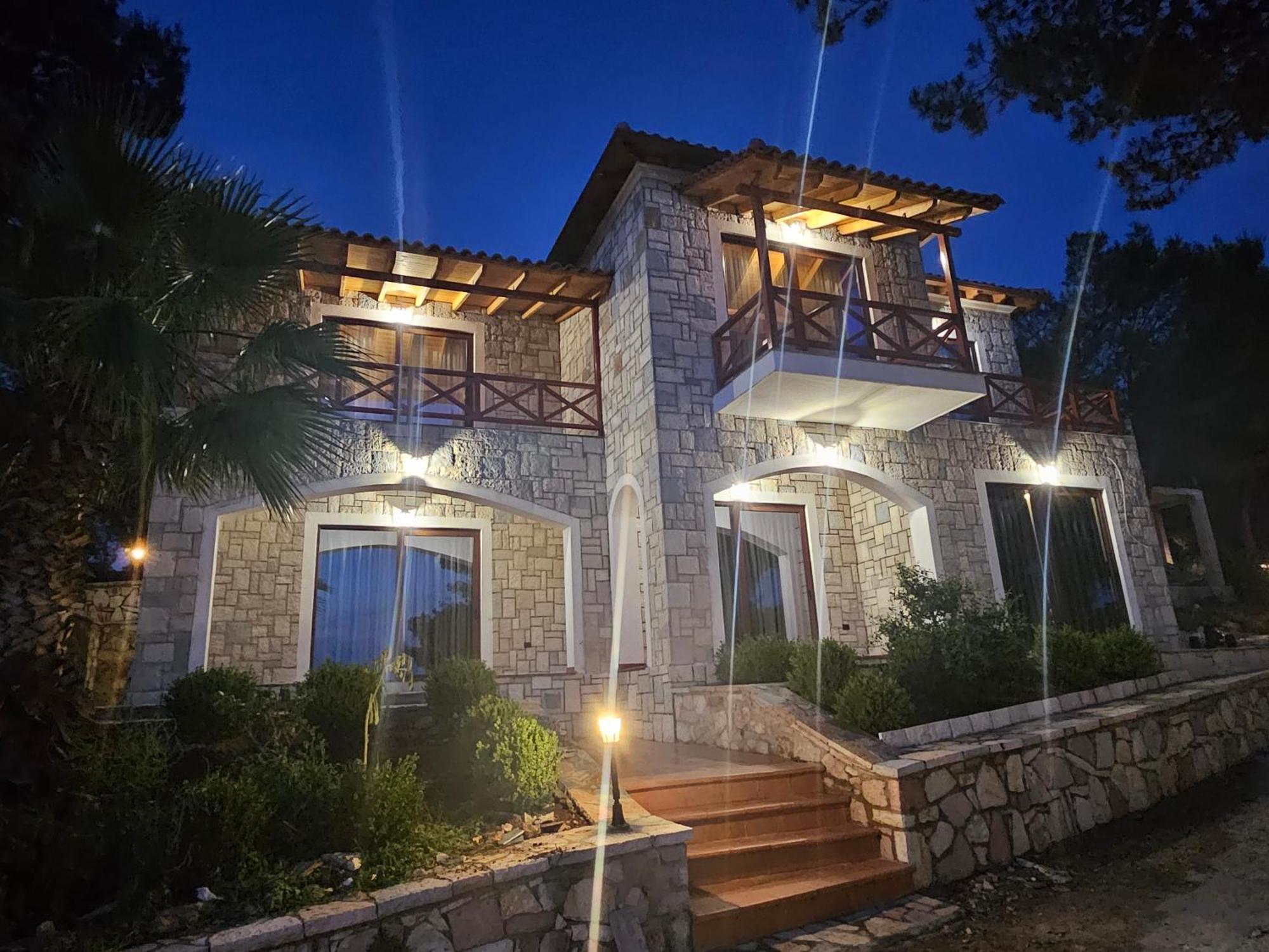 Villa Kristiano 21 Sarandë Exteriör bild