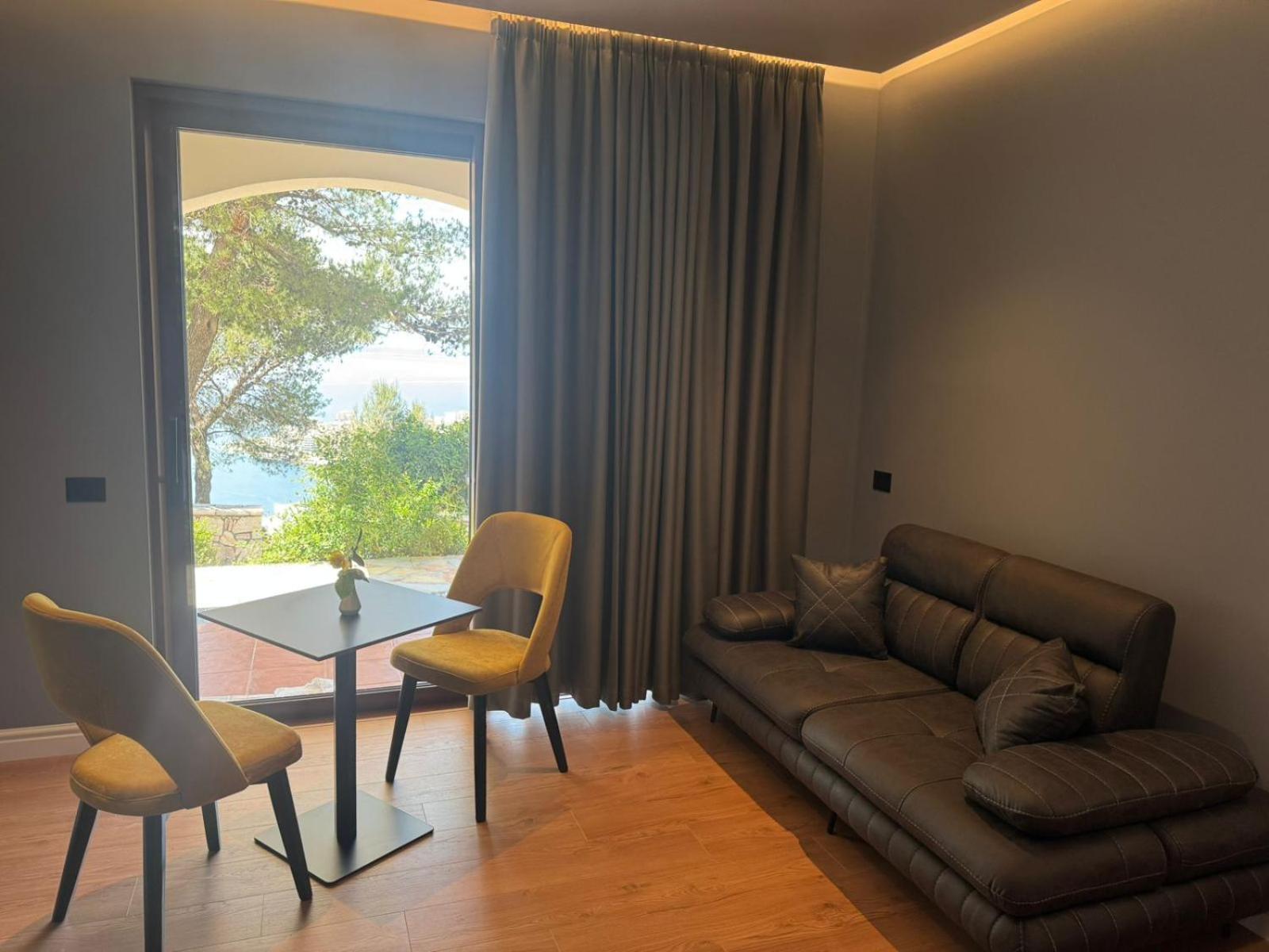 Villa Kristiano 21 Sarandë Exteriör bild